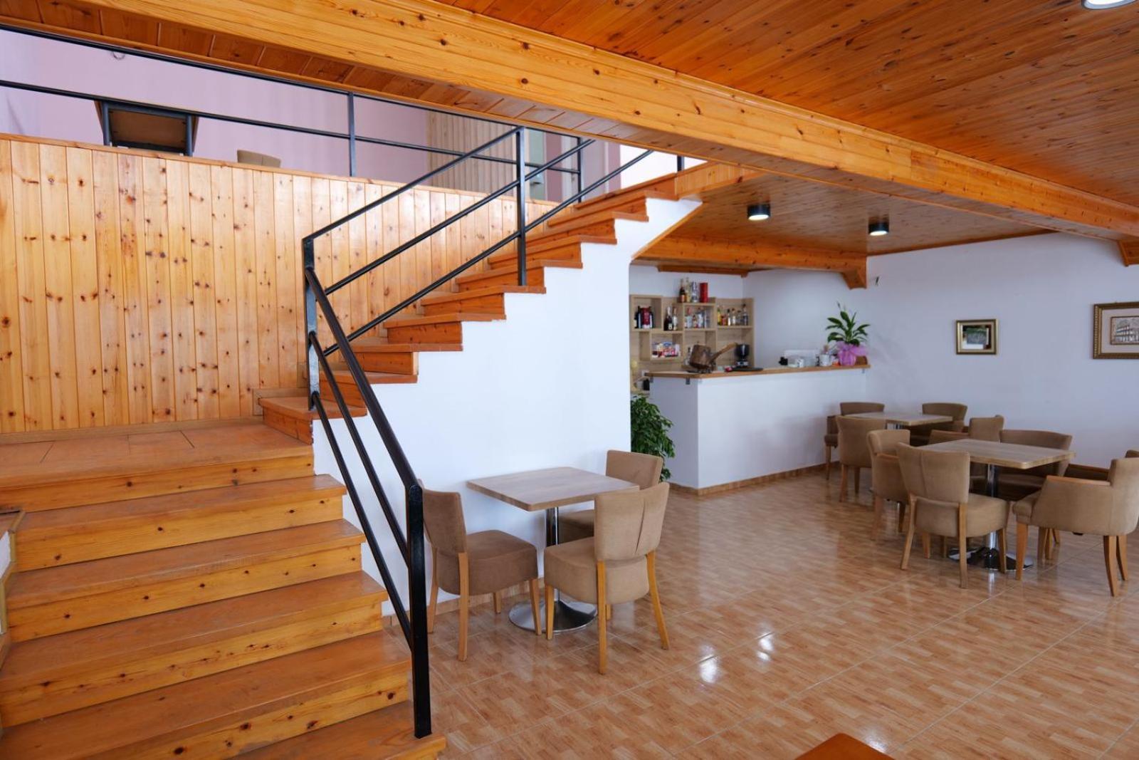Hotel Eden Sarande Exterior photo