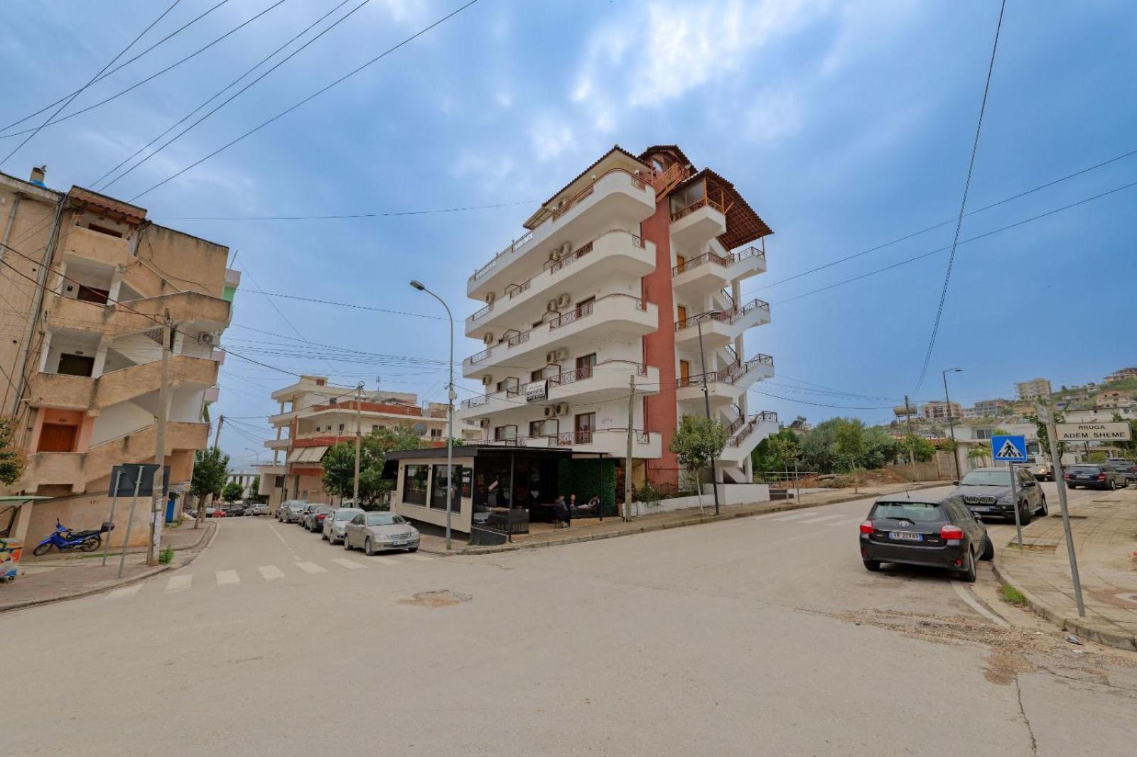 Hotel Eden Sarande Exterior photo