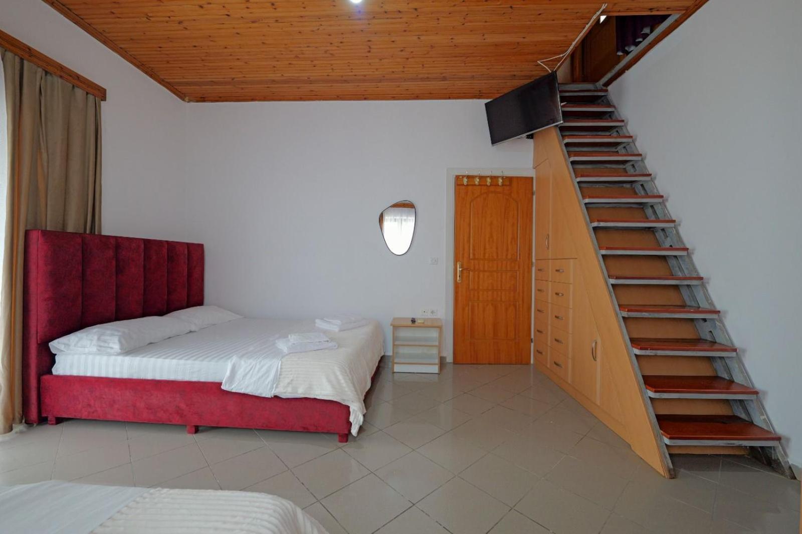 Hotel Eden Sarande Exterior photo