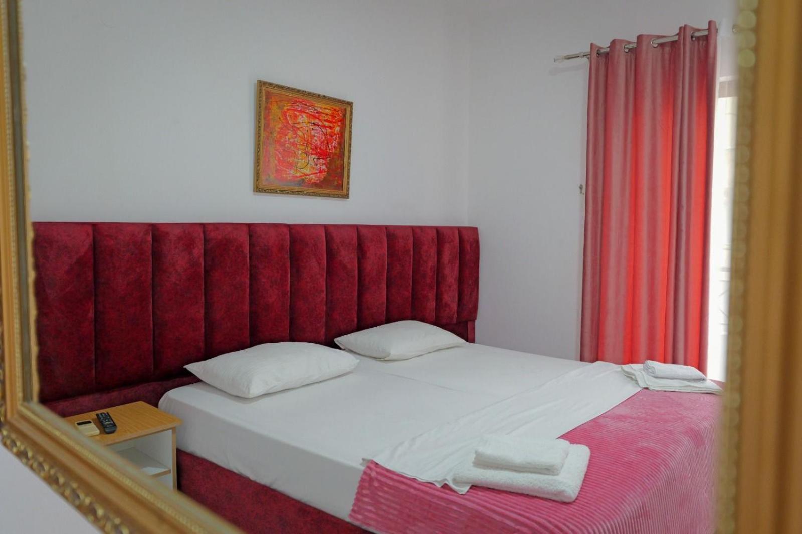 Hotel Eden Sarande Exterior photo
