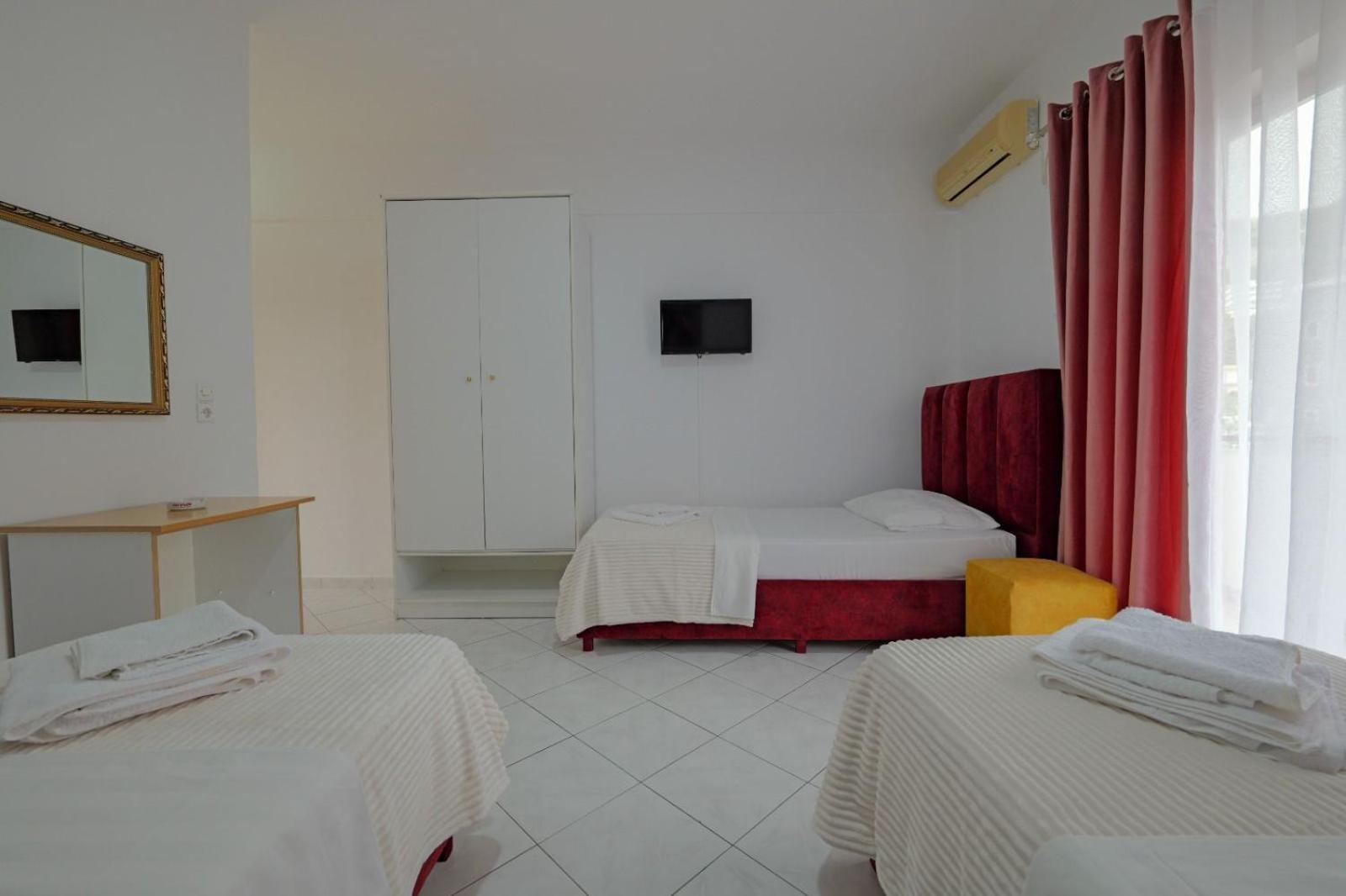 Hotel Eden Sarande Exterior photo