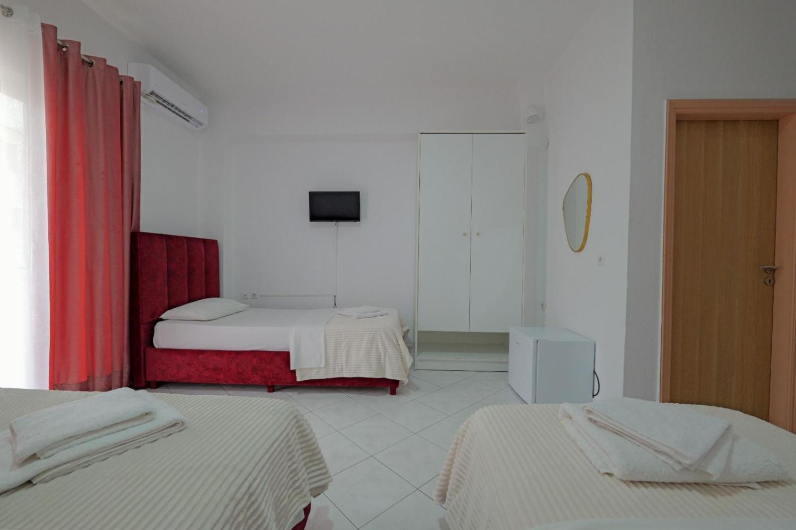 Hotel Eden Sarande Exterior photo