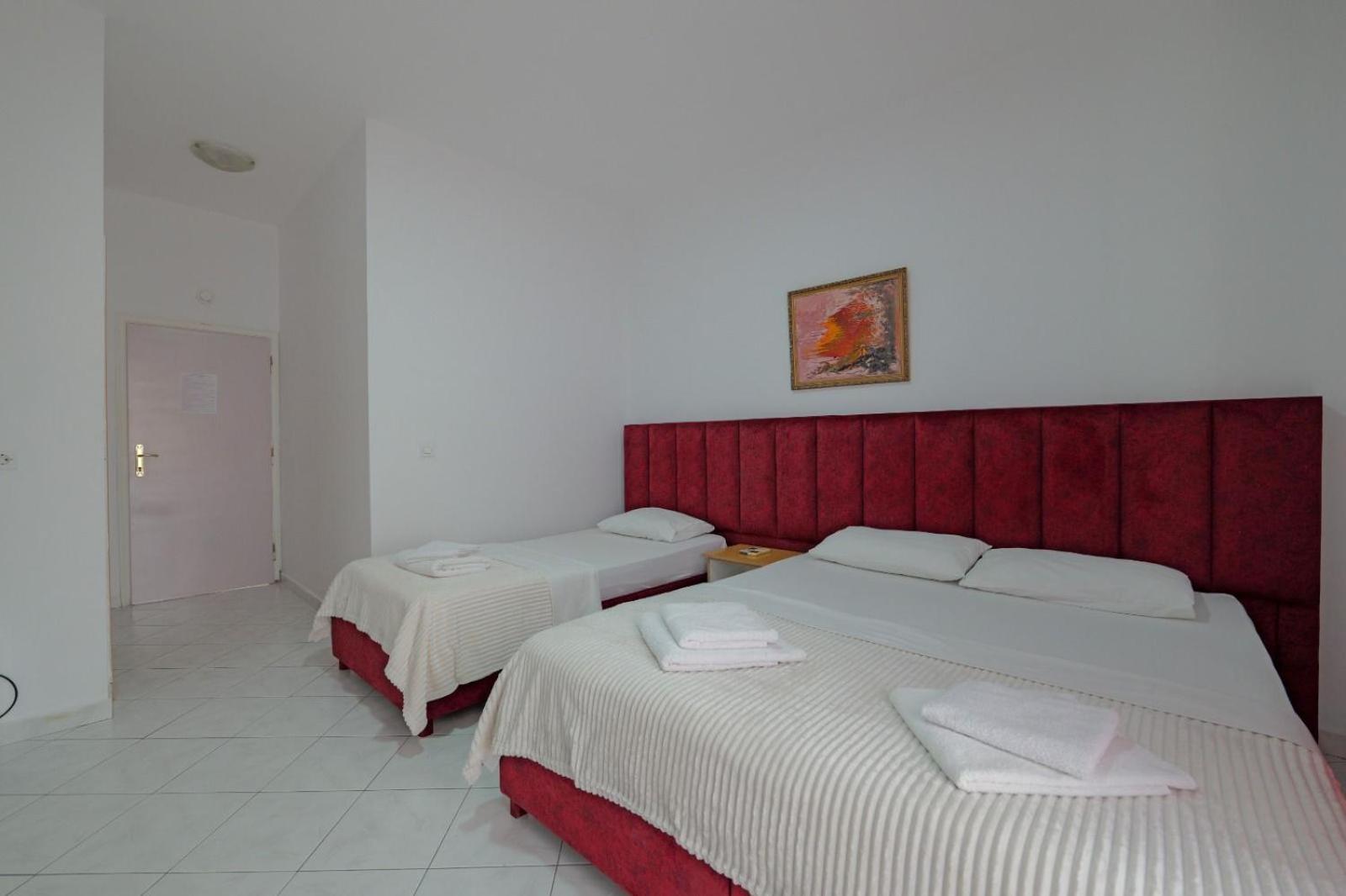 Hotel Eden Sarande Exterior photo