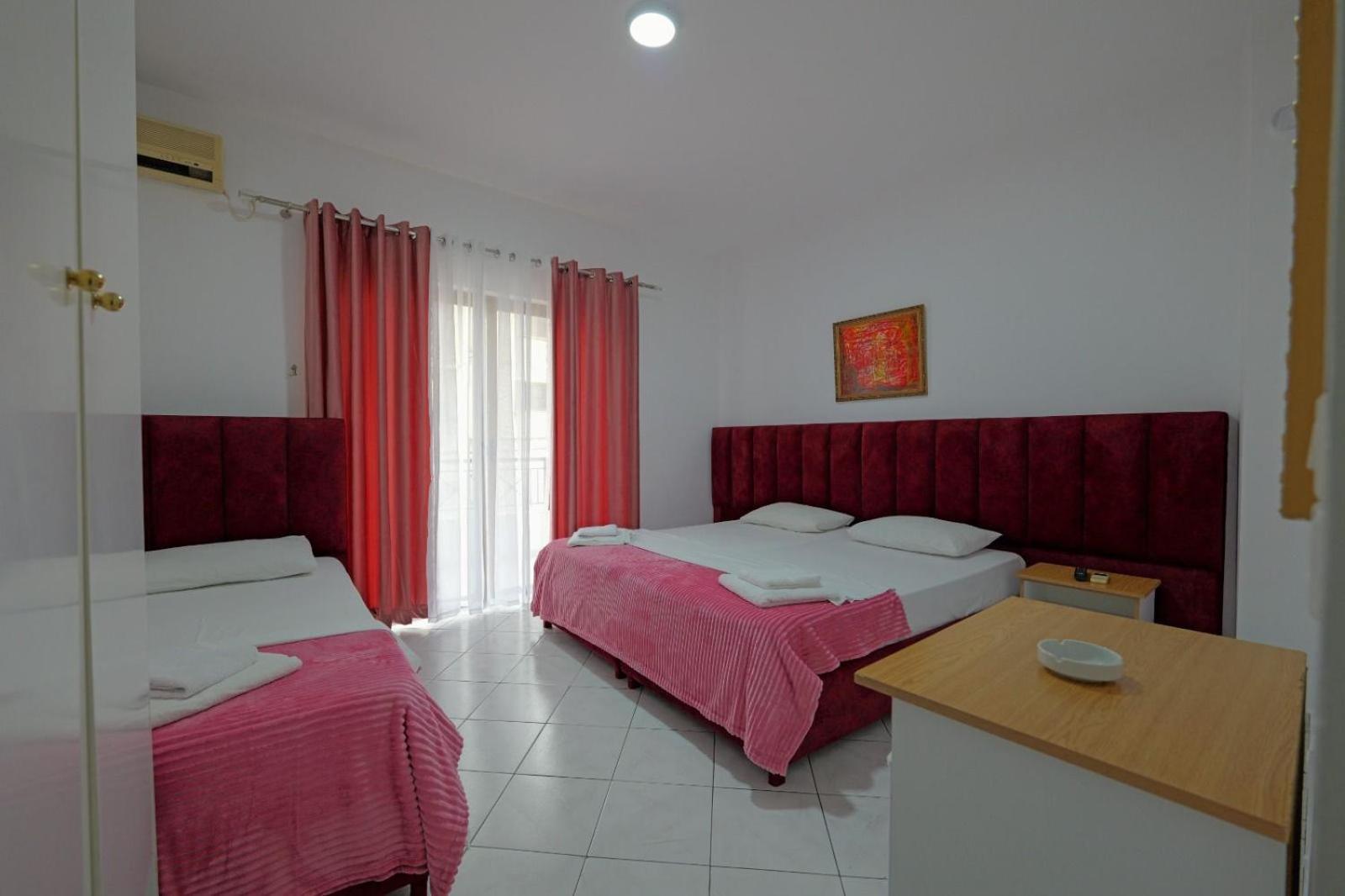 Hotel Eden Sarande Exterior photo