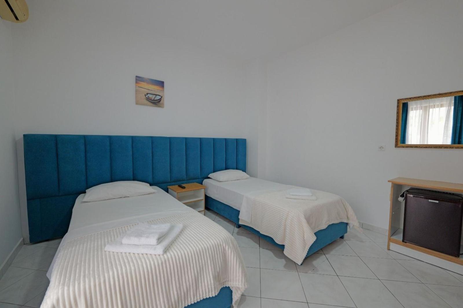 Hotel Eden Sarande Exterior photo