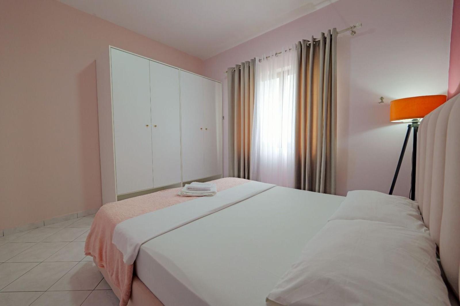 Hotel Eden Sarande Exterior photo
